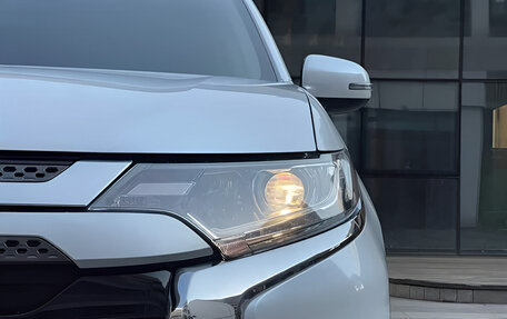 Mitsubishi Outlander III рестайлинг 3, 2021 год, 2 298 000 рублей, 4 фотография