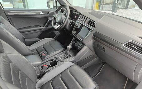 Volkswagen Tiguan II, 2018 год, 2 299 000 рублей, 13 фотография