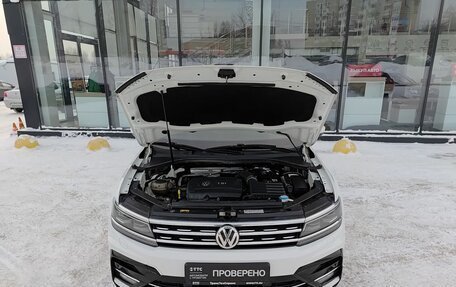 Volkswagen Tiguan II, 2018 год, 2 299 000 рублей, 11 фотография