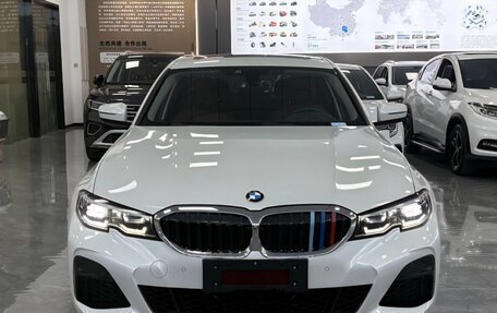 BMW 3 серия, 2021 год, 2 980 000 рублей, 1 фотография