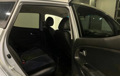 KIA Venga I, 2011 год, 689 000 рублей, 17 фотография