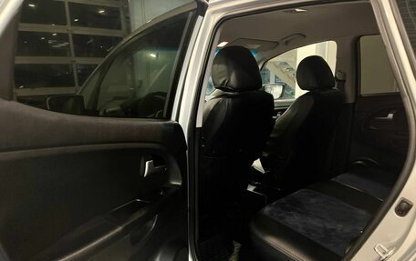 KIA Venga I, 2011 год, 689 000 рублей, 24 фотография