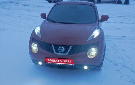 Nissan Juke II, 2011 год, 930 000 рублей, 7 фотография