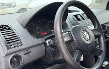 Volkswagen Polo IV рестайлинг, 2004 год, 395 000 рублей, 14 фотография