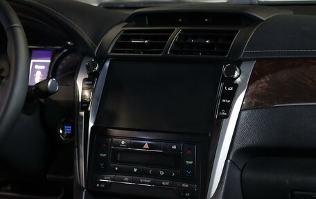 Toyota Camry, 2017 год, 2 149 000 рублей, 9 фотография