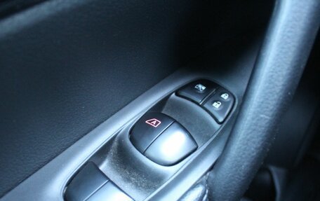 Nissan X-Trail, 2015 год, 1 999 000 рублей, 20 фотография