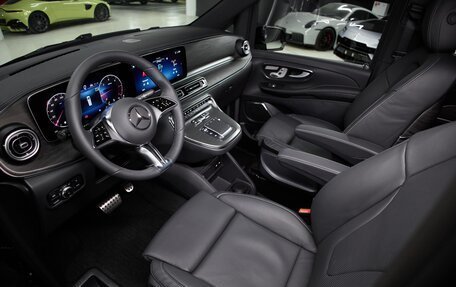 Mercedes-Benz V-Класс, 2025 год, 15 490 000 рублей, 13 фотография