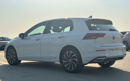 Volkswagen Golf VIII, 2022 год, 1 815 000 рублей, 3 фотография