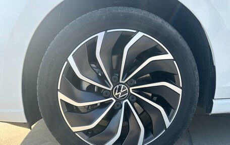 Volkswagen Golf VIII, 2022 год, 1 815 000 рублей, 10 фотография