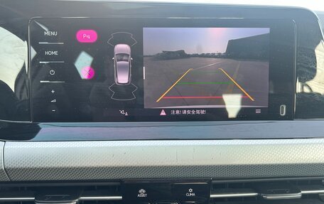 Volkswagen Golf VIII, 2022 год, 1 815 000 рублей, 38 фотография
