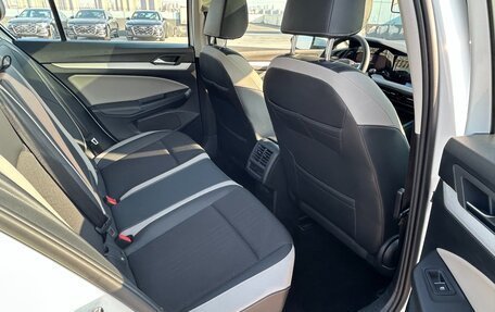 Volkswagen Golf VIII, 2022 год, 1 815 000 рублей, 28 фотография