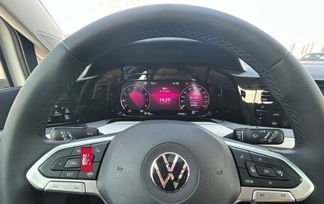 Volkswagen Golf VIII, 2022 год, 1 815 000 рублей, 34 фотография