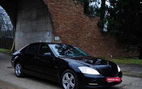 Mercedes-Benz S-Класс, 2011 год, 3 200 000 рублей, 3 фотография