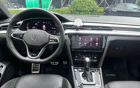 Volkswagen Passat CC, 2024 год, 4 110 000 рублей, 10 фотография