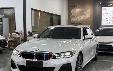 BMW 3 серия, 2021 год, 2 980 000 рублей, 2 фотография