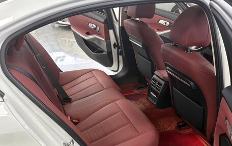 BMW 3 серия, 2021 год, 2 980 000 рублей, 14 фотография