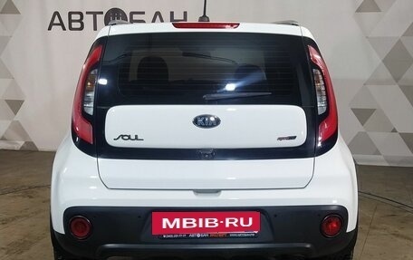 KIA Soul II рестайлинг, 2017 год, 1 320 000 рублей, 4 фотография