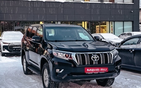 Toyota Land Cruiser Prado 150 рестайлинг 2, 2016 год, 2 980 200 рублей, 2 фотография