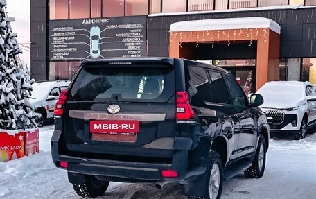 Toyota Land Cruiser Prado 150 рестайлинг 2, 2016 год, 2 980 200 рублей, 6 фотография