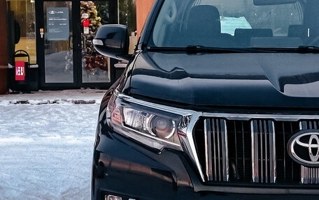 Toyota Land Cruiser Prado 150 рестайлинг 2, 2016 год, 2 980 200 рублей, 4 фотография