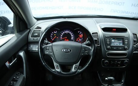 KIA Sorento II рестайлинг, 2018 год, 1 990 000 рублей, 13 фотография