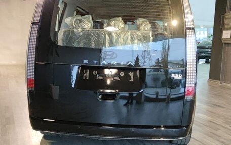 Hyundai Staria, 2024 год, 8 990 000 рублей, 3 фотография