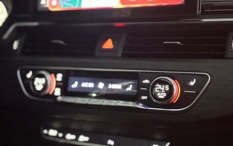 Audi A4, 2020 год, 2 900 000 рублей, 17 фотография