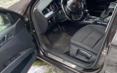 Skoda Superb III рестайлинг, 2013 год, 1 050 000 рублей, 6 фотография