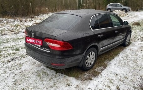 Skoda Superb III рестайлинг, 2013 год, 1 050 000 рублей, 5 фотография