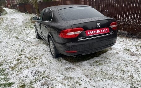 Skoda Superb III рестайлинг, 2013 год, 1 050 000 рублей, 4 фотография