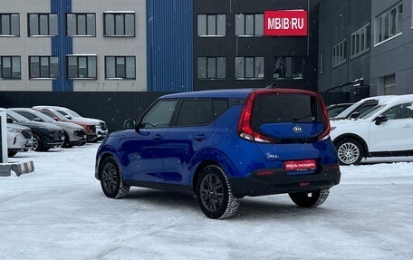 KIA Soul III, 2020 год, 1 700 000 рублей, 2 фотография