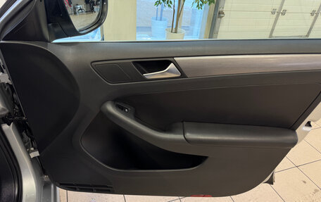 Volkswagen Jetta VI, 2013 год, 1 250 000 рублей, 16 фотография