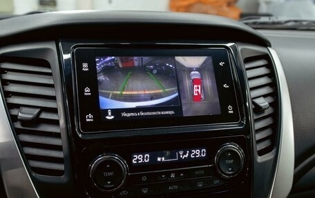 Mitsubishi Pajero Sport III рестайлинг, 2018 год, 2 595 000 рублей, 14 фотография