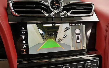 Bentley Bentayga I, 2022 год, 20 650 000 рублей, 10 фотография