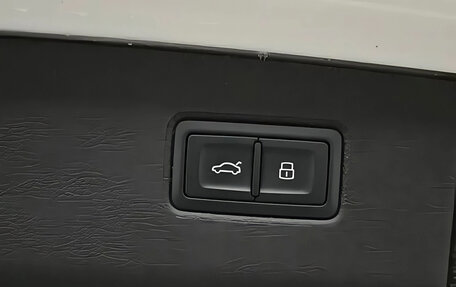 Bentley Bentayga I, 2022 год, 20 650 000 рублей, 13 фотография