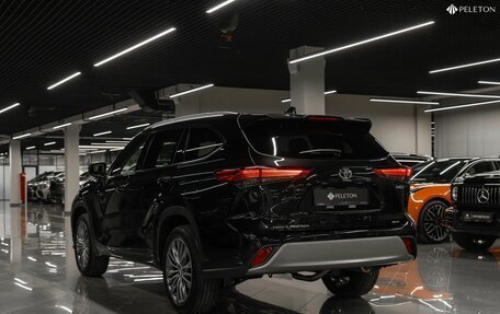 Toyota Highlander, 2025 год, 5 700 000 рублей, 4 фотография