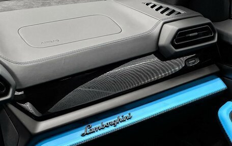 Lamborghini Urus I, 2025 год, 46 000 000 рублей, 26 фотография