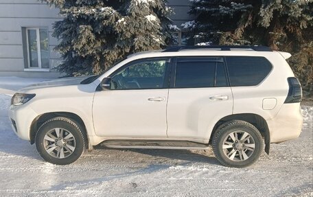 Toyota Land Cruiser Prado 150 рестайлинг 2, 2021 год, 5 400 000 рублей, 9 фотография