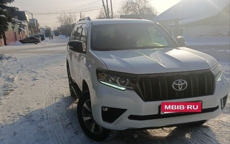 Toyota Land Cruiser Prado 150 рестайлинг 2, 2021 год, 5 400 000 рублей, 3 фотография