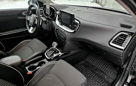 KIA cee'd III, 2022 год, 2 365 000 рублей, 10 фотография