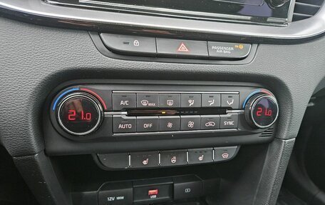 KIA cee'd III, 2022 год, 2 365 000 рублей, 13 фотография