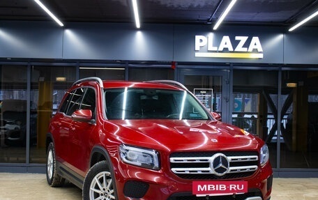 Mercedes-Benz GLB, 2020 год, 2 919 000 рублей, 2 фотография