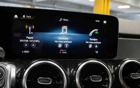 Mercedes-Benz GLB, 2020 год, 2 919 000 рублей, 22 фотография