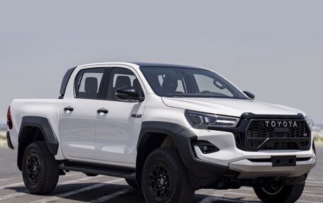 Toyota Hilux VIII, 2025 год, 8 300 000 рублей, 9 фотография