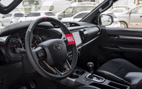 Toyota Hilux VIII, 2025 год, 8 300 000 рублей, 13 фотография