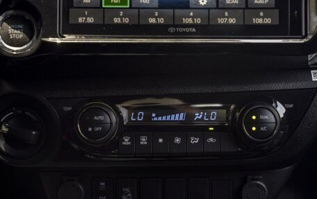 Toyota Hilux VIII, 2025 год, 8 300 000 рублей, 24 фотография