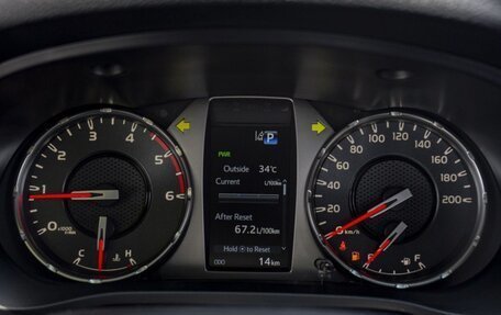 Toyota Hilux VIII, 2025 год, 8 300 000 рублей, 22 фотография