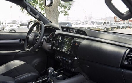 Toyota Hilux VIII, 2025 год, 8 300 000 рублей, 33 фотография