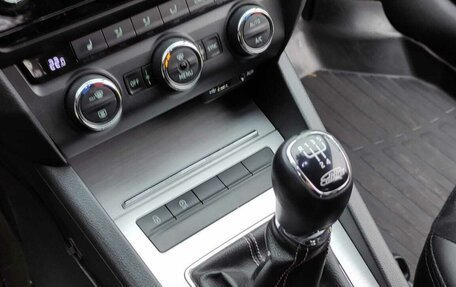 Skoda Octavia, 2015 год, 1 100 000 рублей, 15 фотография