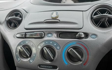 Toyota Platz, 2000 год, 429 000 рублей, 17 фотография